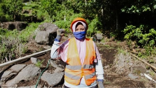 When Women Support the Infrastructure Development in East Lombok 