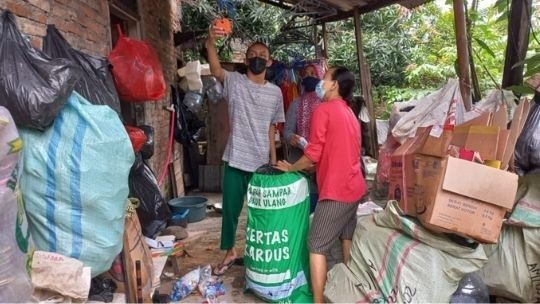 Sering Alami Perundungan, Galvin Kini jadi Andalan Bank Sampah  