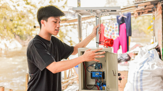 Customized DEWS Tools Made by Children from Kampung Melayu